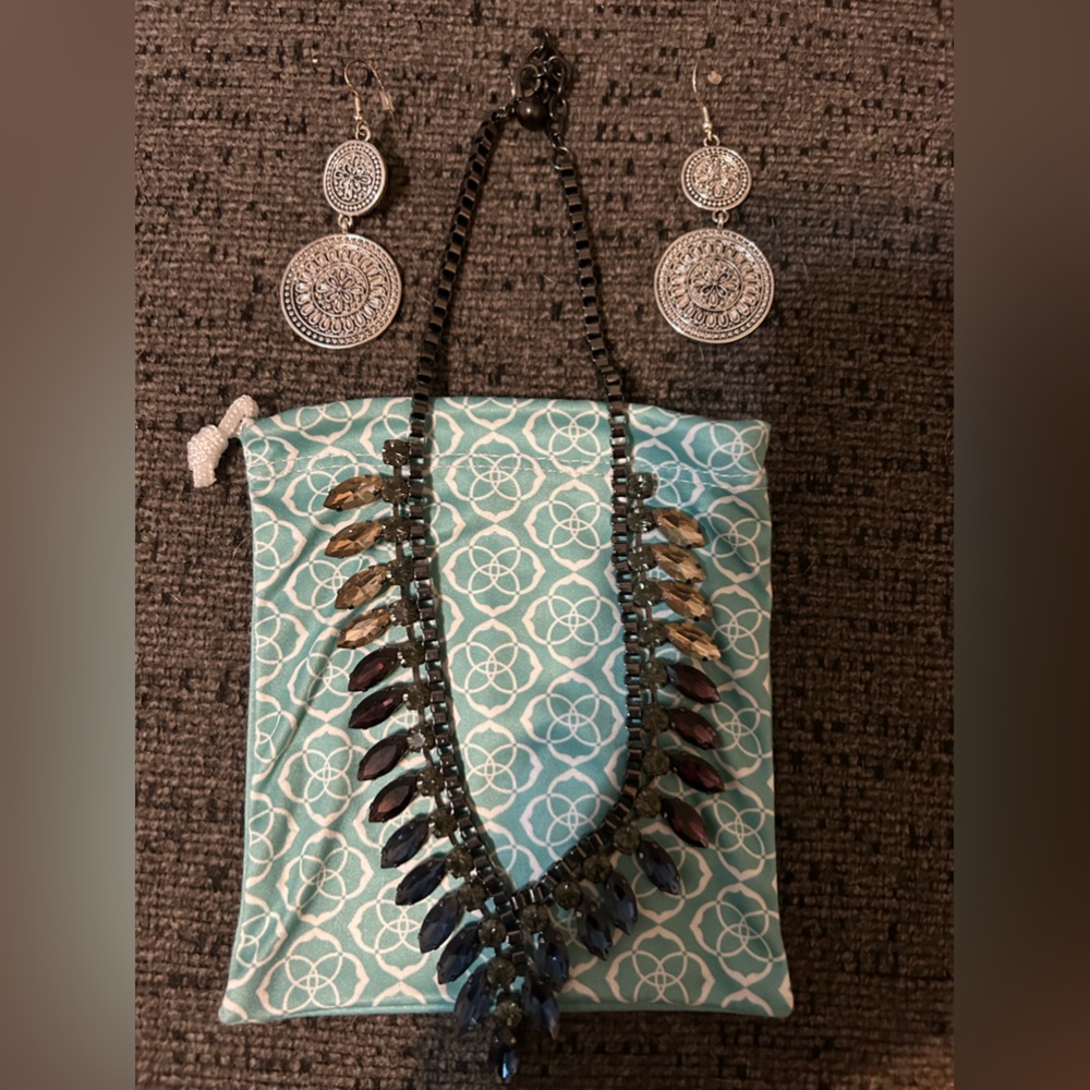 Jewelry set, from boutique.
